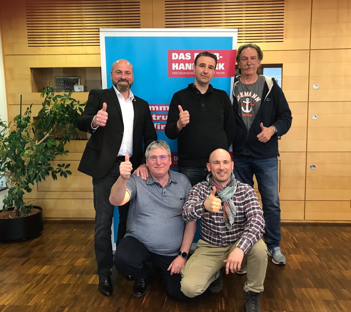 DachdeckerInnung Bochum wählte ihren neuen Vorstand Kreis